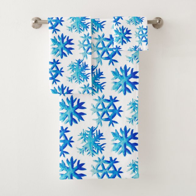 Blue Watercolor Snowflake Pattern Bath Towel Set (Insitu)