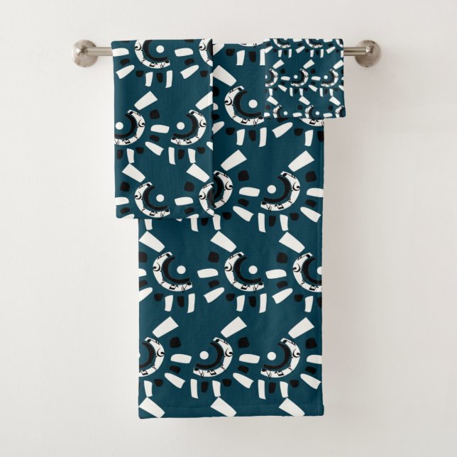 Blue White Geometric Abstract Modern Pattern Bath Towel Set (Insitu)