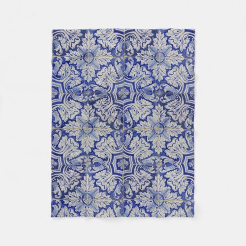 Blue  White Mediterranean Vintage Floral Pattern Fleece Blanket