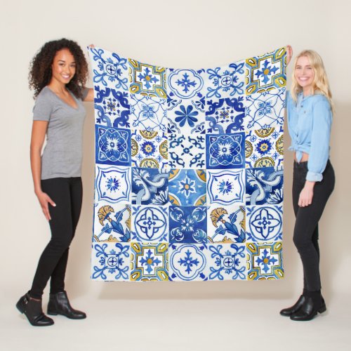 Blue White  Yellow Mediterranean Floral Pattern Fleece Blanket