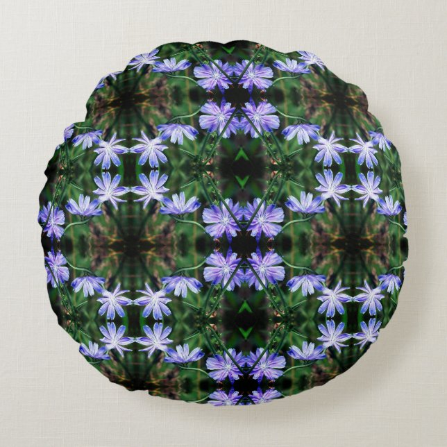 Blue Wild Chicory Flowers Pattern  Round Pillow (Front)