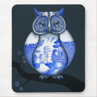 Blue Willow Owl Mouse Pad