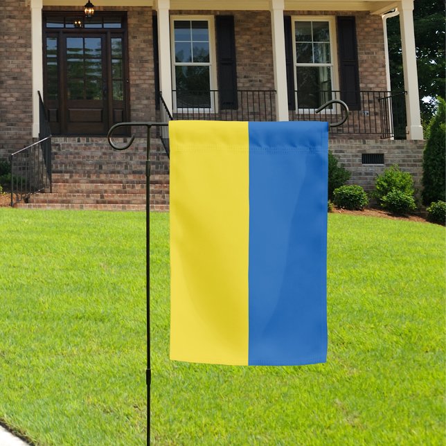 Blue & Yellow Ukraine Garden Flag (Blue & Yellow Ukraine Garden Flag)
