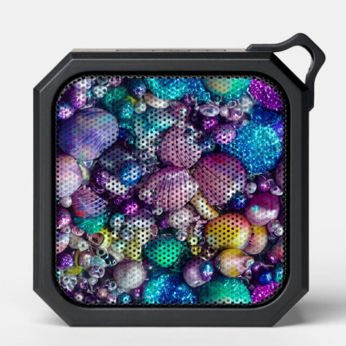 Bluetooth Speaker with Colorful Seashell Design