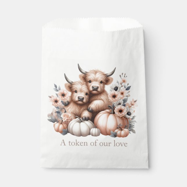 Blush Pink Fall Highland cow favor bags (Front)