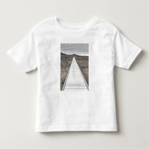 Boardwalk through the desert toddler t-shirt