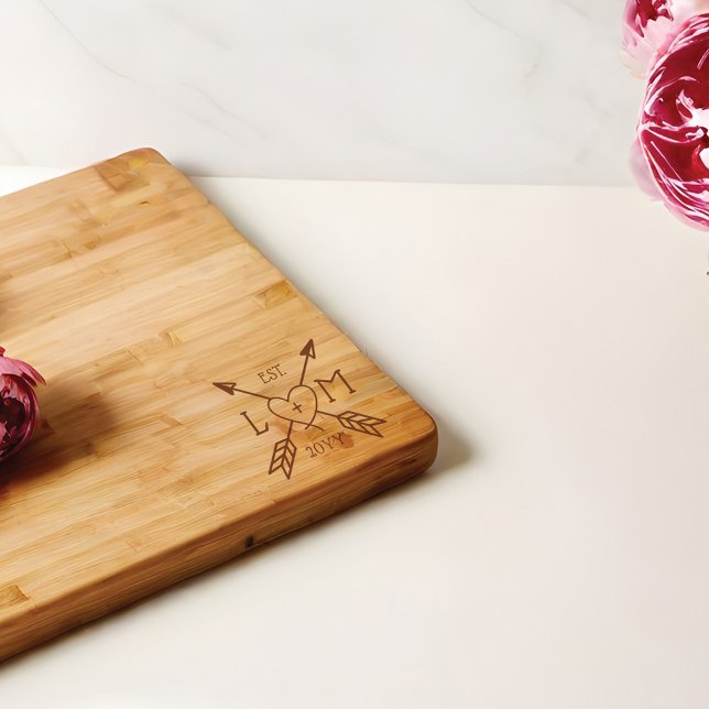 Boho Arrow & Heart Custom Couples Wedding Monogram Engraved Cutting Board (Boho Arrow & Heart Custom Couples Wedding Monogram Cutting Board)