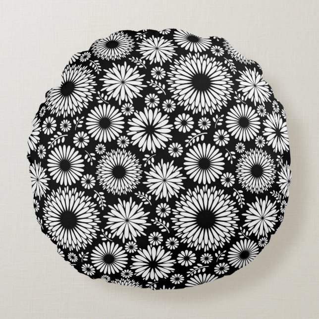 Boho Black and White Folk Flower Starburst Pattern Round Pillow (Front)