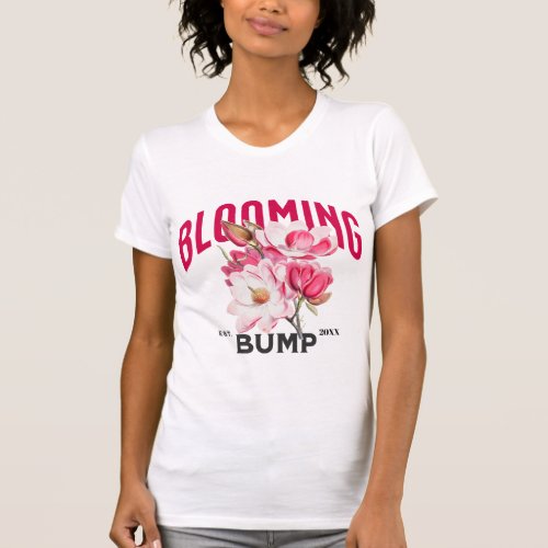 BOHO BLUSH PINK FLORAL BLOOMING BUMP MOMMY TO BE  T_Shirt