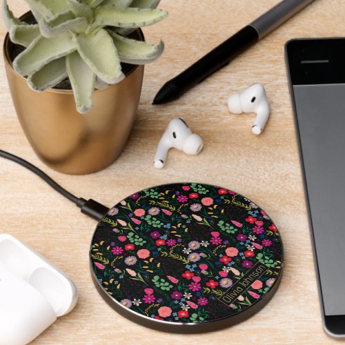 Boho Botanical Watercolor Flowers Black Wireless Charger