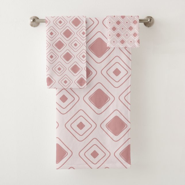Boho Dusty Rose Tribal Geometric Aztec Pattern Bath Towel Set (Insitu)