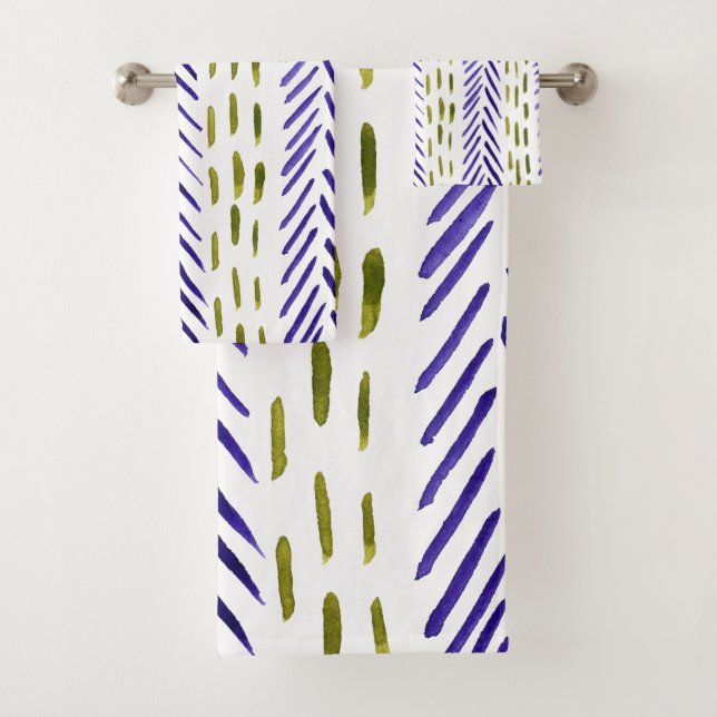 Boho herringbone pattern in purple and green bath towel set (Insitu)