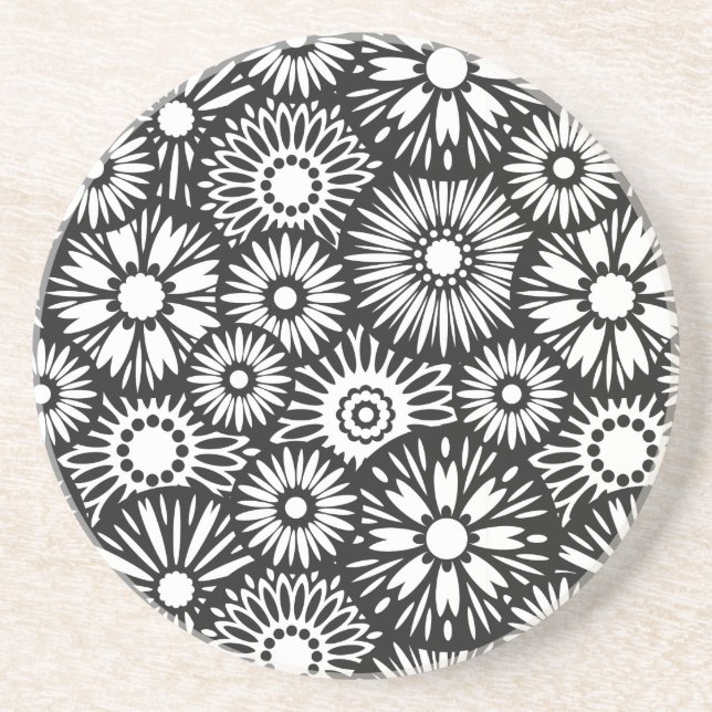 Bold Black White Retro 70s Graphic Daisy Pattern Drink Coaster (Front)