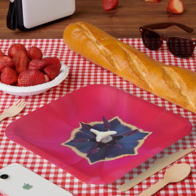 Bold Red Tulip Flower Macro Nature Photography Paper Plates (Picnic)