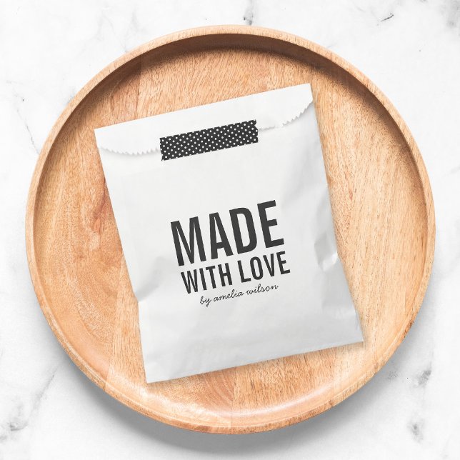 Bold Stylish Made with Love Favor Bag (Creator Uploaded)