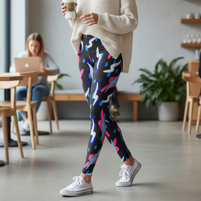 Bold Vintage Lightning Bolt Pattern Leggings (Creator Uploaded)