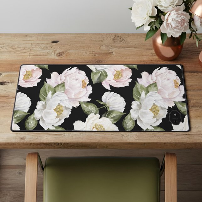 Bold White & Pink Peony Floral Pattern Monogram Desk Mat (Bold White & Pink Peony Floral Pattern Monogram Desk Mat)