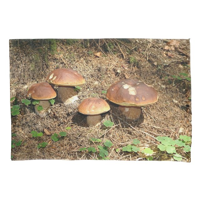 boletus pillow case (Front)