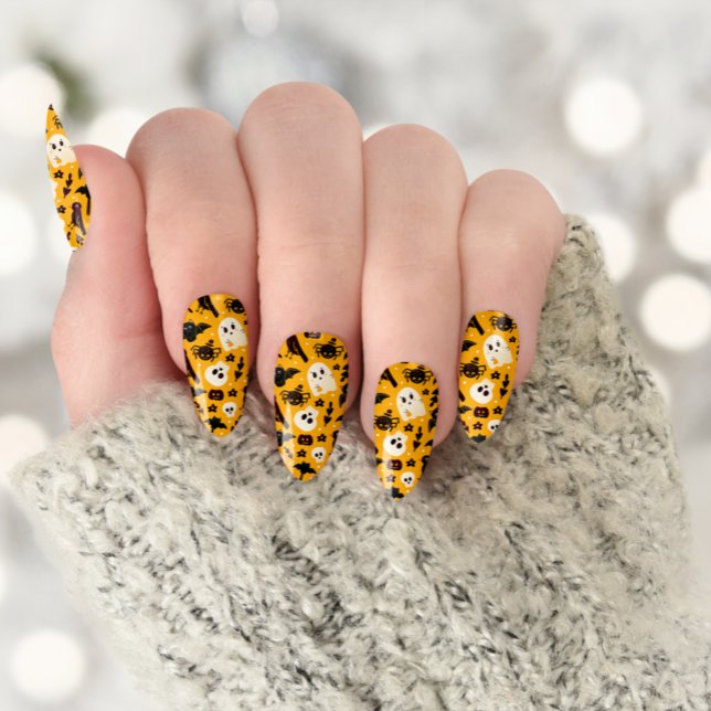 Boo Trick or Treat Halloween minx nail art (Creator Uploaded)