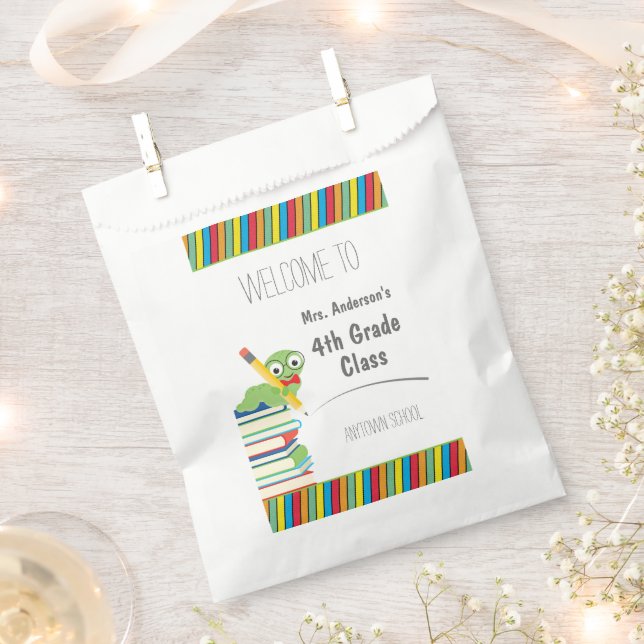 Bookworm on Books, Welcome to Class Favor Bag (Clipped)