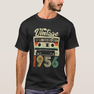 Born in 1956 70 Years Old Classic Gifts Present T-Shirt