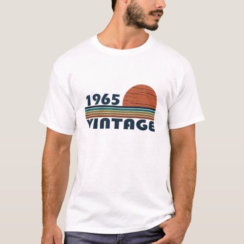 Born in 1965 vintage birthday T_Shirt