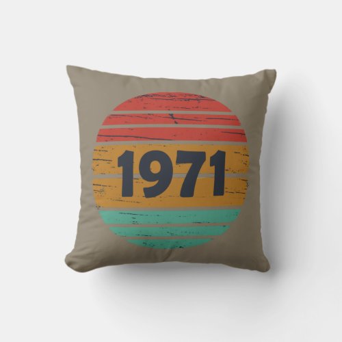 Born in 1971 vintage birthday gifts throw pillow