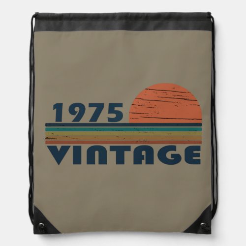 Born in 1975 vintage 49th birthday drawstring bag