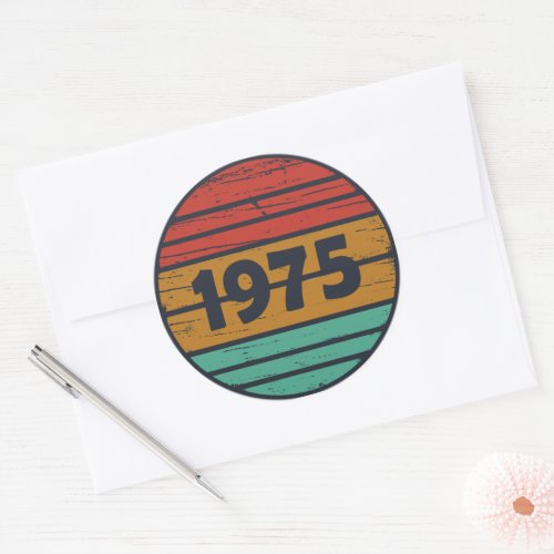 Born in 1975 vintage birthday classic round sticker