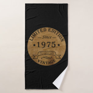 Born in 1975 vintage birthday gift bath towel