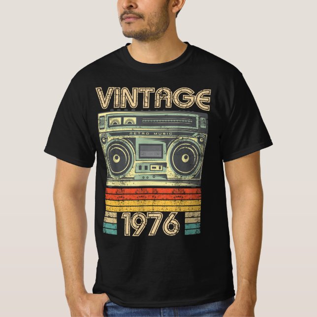 Born In 1976 Radio Retro, 1976 Birthday Gift T-Shirt (Front)