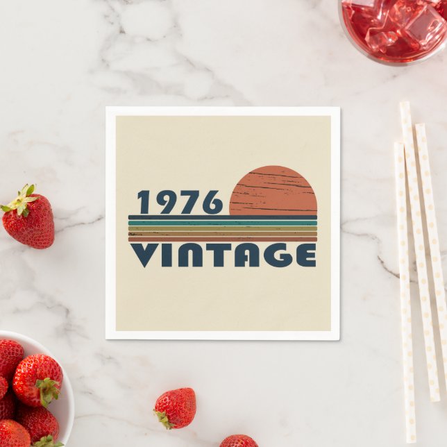 Born in 1976 vintage birthday party napkins (Insitu)