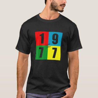 Born In 1977 Retro Vintage 45Th Limited Edition Bi T-Shirt