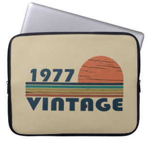 Born in 1977 vintage birthday gift laptop sleeve