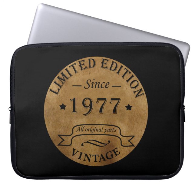 Born in 1977 vintage birthday laptop sleeve (Front)