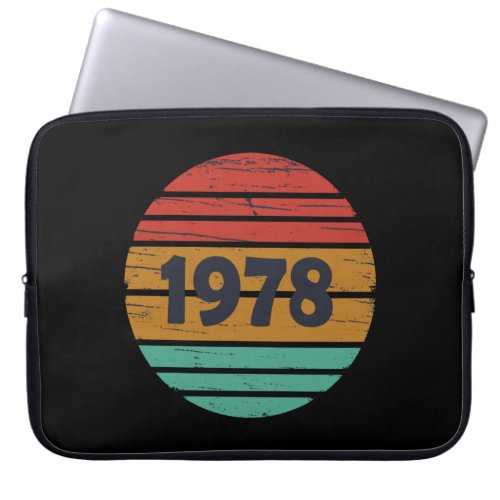 Born in 1978 vintage birthday laptop sleeve