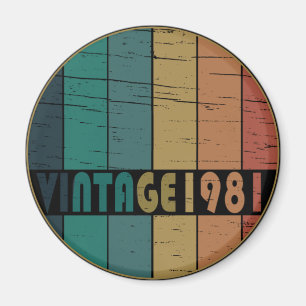 Born in 1981 classic retro sunset circle magnet