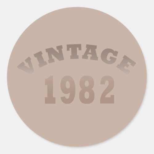 Born in 1982 vintage birthday classic round sticker