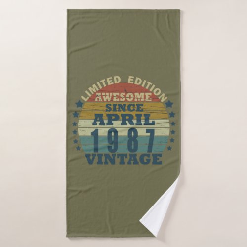 Born in april 1987 classic sunset bath towel