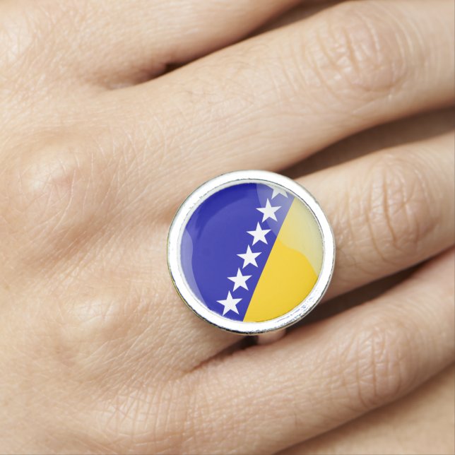 Bosnian glossy flag ring (In Situ)