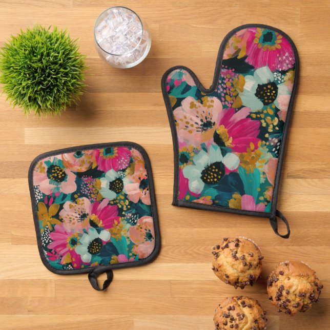 Botanical Floral  Oven Mitt & Pot Holder Set (Top Down)