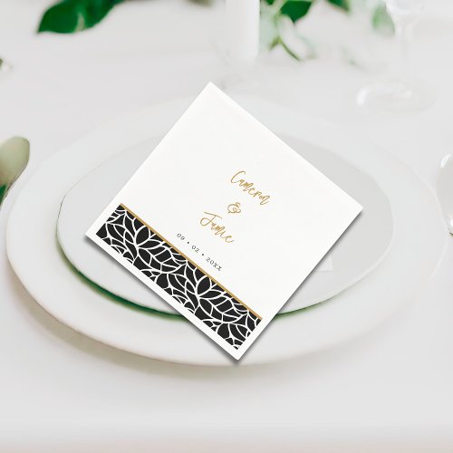 Botanical Leaf Pattern Border Names Date Wedding Napkins