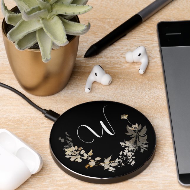 Botanical Wreath Monogram Wireless Charger (Desk 2)