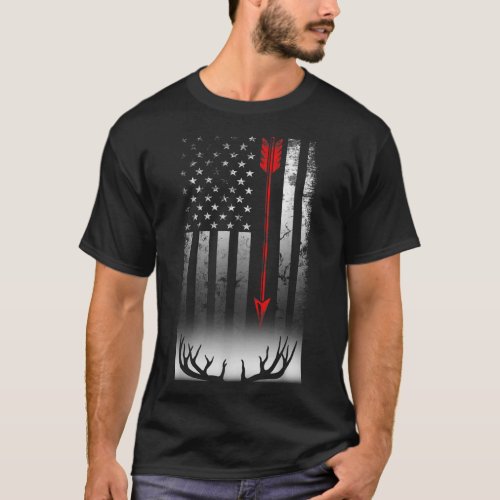Bow deer hunting American flag Bow Hunting Lover T_Shirt