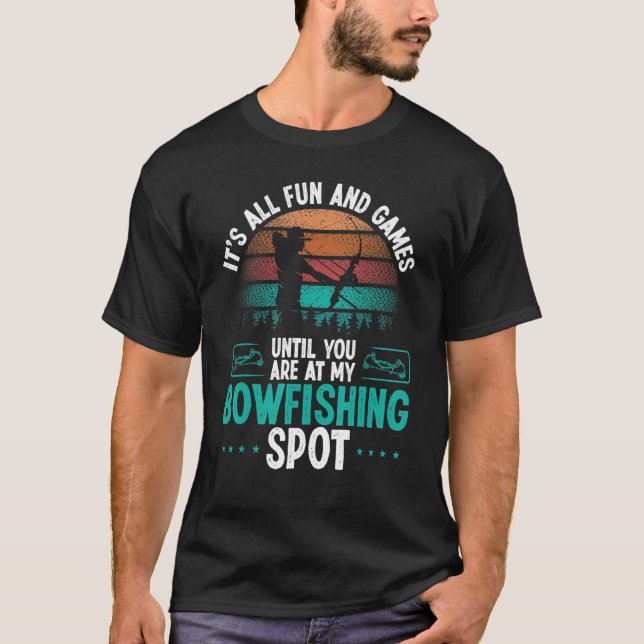 Bowfisher Airboat Fisherman Bowfishing Spot Bowfis T-Shirt (Front)