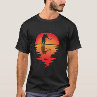 Bowfishing Vintage Sunset Bowfisher Bow Fishing Bo T-Shirt