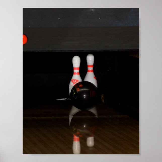Bowling pin poster (Front)
