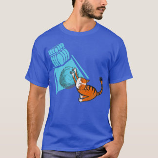 BowlingCute cat bowling funny T T-Shirt