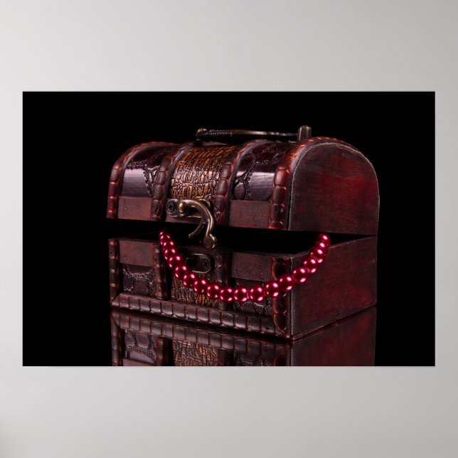 Box with treasures poster (Front)