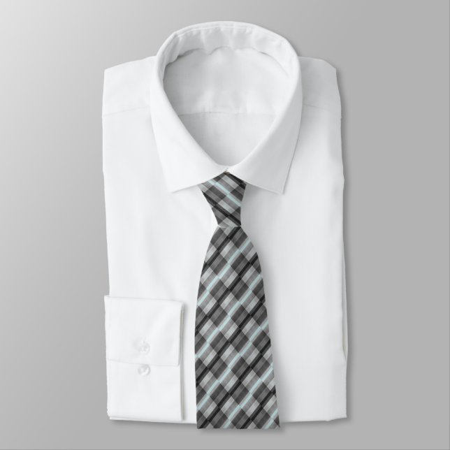 Boxed Neck Tie (Tied)
